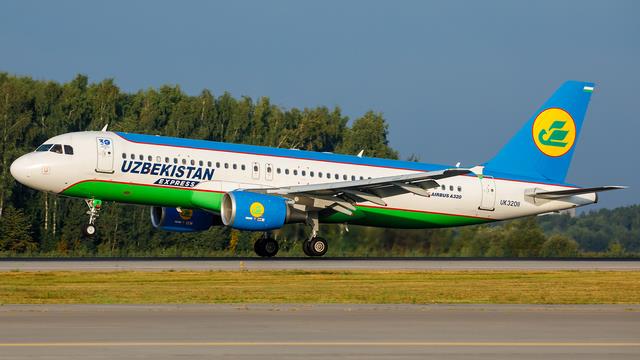 UK32011:Airbus A320-200:Uzbekistan Airways
